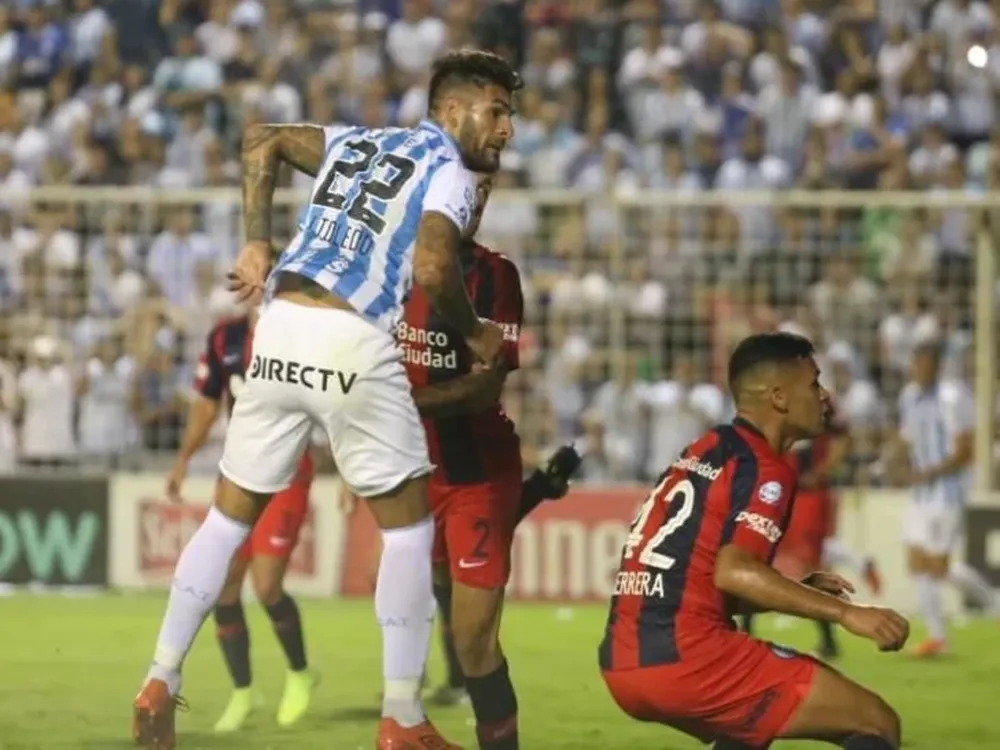 San Lorenzo y Atlético Tucumán cerraron el marcador 2-2