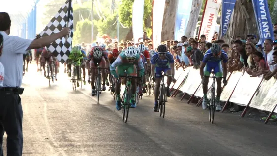 Quedó sin trabajo recientemente y ahora perdió casi todo por un incendio