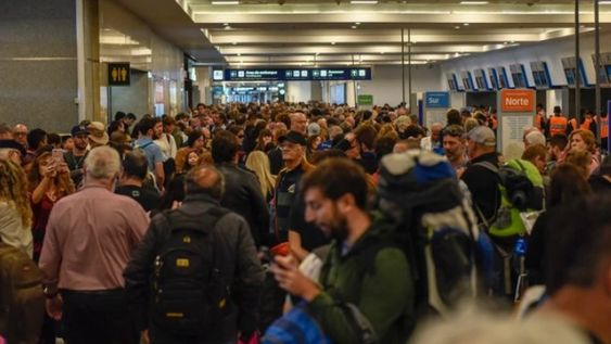 Aislamiento, estrictos controles y hasta testeos: cómo es el cierre del Barrio Justo P. Castro I