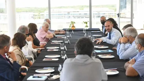 Negociación con FMI: Guzmán recibió un medido apoyo de empresarios y sindicalistas