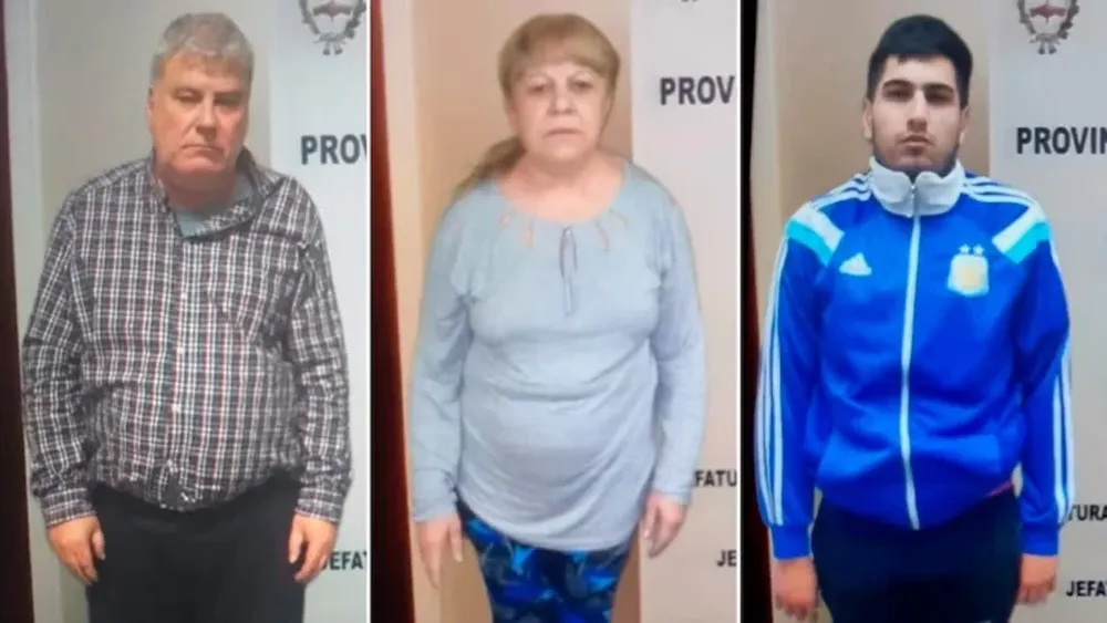 Un femicida y sus padres fueron condenados por descuartizar y quemar en la parrilla a su vecina