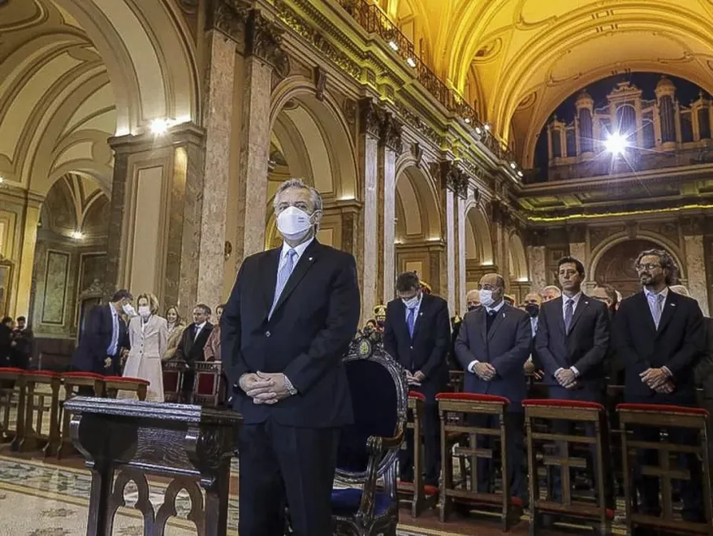 El Presidente y el cardenal Poli comparten el último Tedeum juntos por el 25 de Mayo