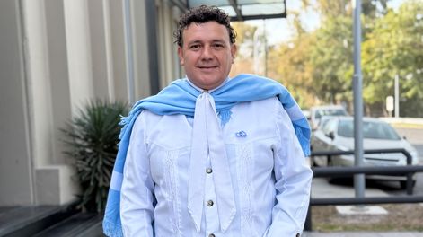 Bien argento. Diuego Villegas lleva el sentimiento por la patria en la sangre y con eso tiene su visión del Mundial.