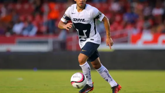 El chileno Marcelo Díaz es nuevo refuerzo de Racing