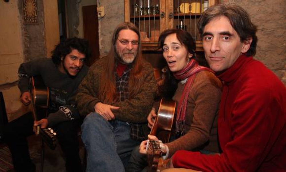 Poker de cuatro poetas