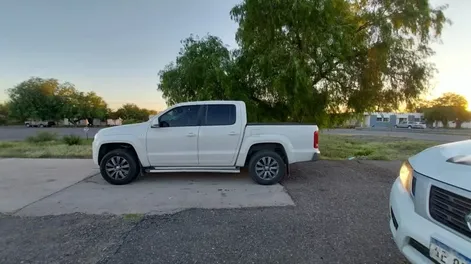 Vehículo que conducía el sujeto con licencia trucha.-