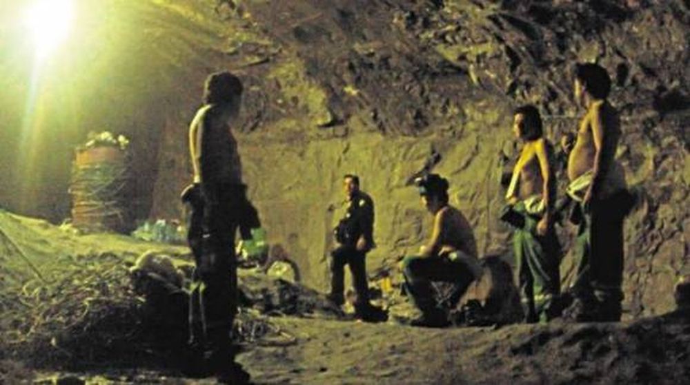 Los mineros se guardan lo que vivieron bajo tierra