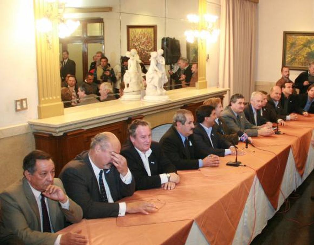 Basualdo y Conti irán en el mismo frente opositor