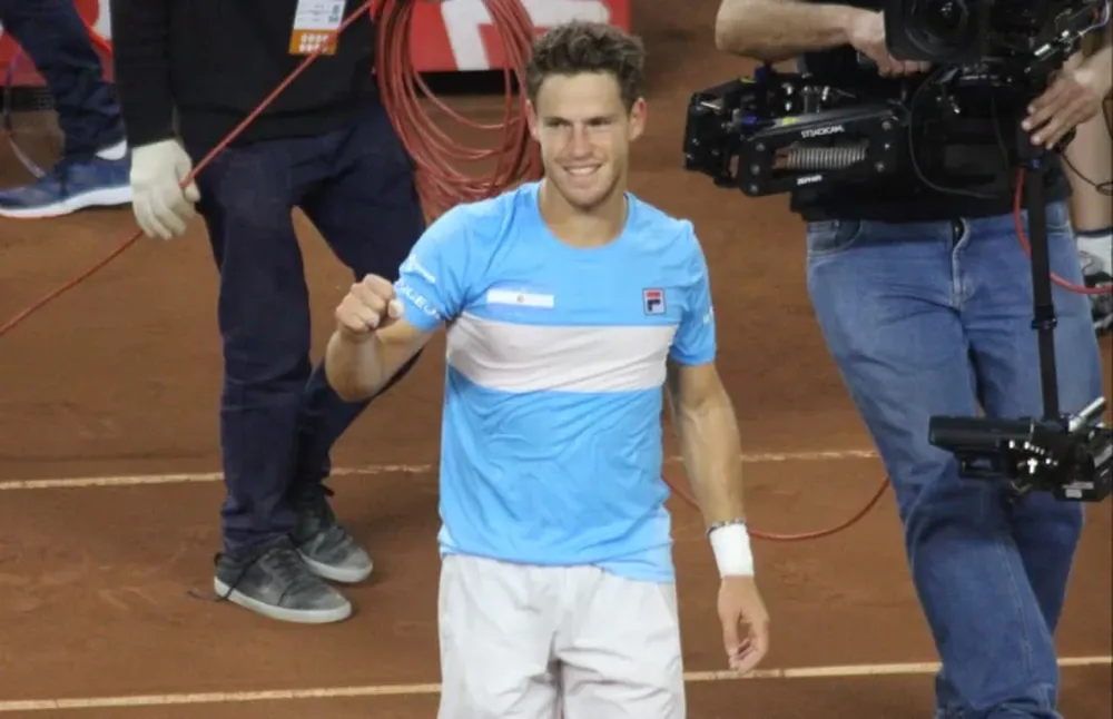 Ganó el ‘Peque’ Schwartzman y Argentina se quedó con el primer punto