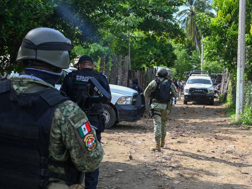 Un feroz enfrentamiento entre policías y narcos dejó 24 muertos
