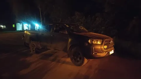 Noche violenta en Pocito: un sujeto le dio una brutal golpiza a su pareja dentro de su camioneta y fue detenido