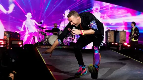 Coldplay alcanzó el récord de Roger Waters al sumar su noveno recital en River