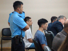 Por la gresca, los disparos y el homicidio de un joven futbolista en Marquesado, los imputados son Franco Gómez y Julio Castro. Por la gresca, los disparos y el homicidio de un joven futbolista en Marquesado, los imputados son Franco Gómez y Julio Castro.