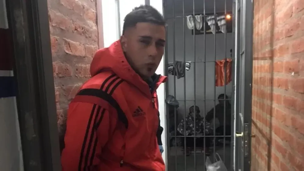 Le fracturó la nariz a su ex delante de su hijo de 2 años