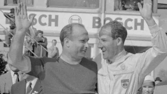 Murió Stirling Moss, rival y amigo de Fangio en la Fórmula 1