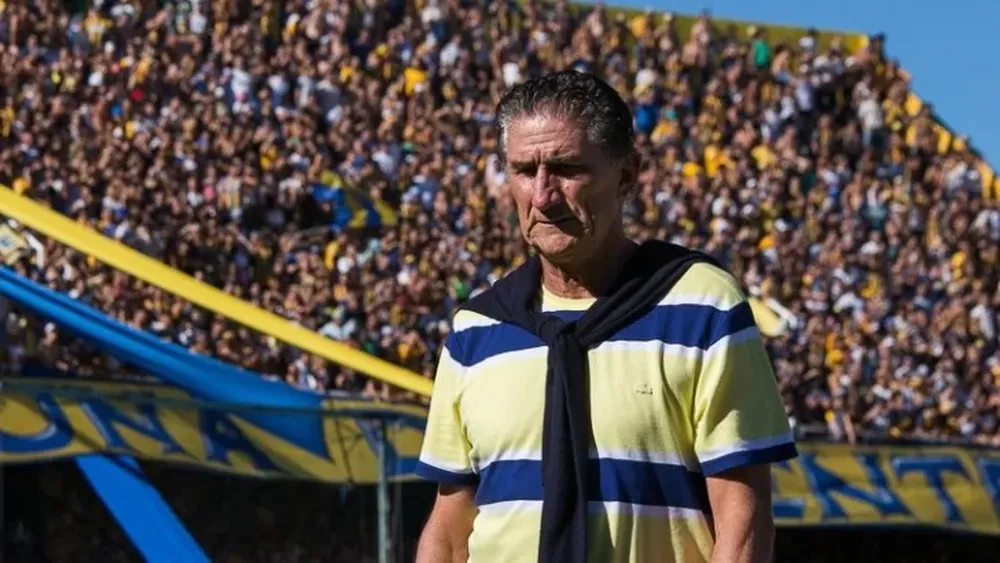 Edgardo Bauza dejó de ser el entrenador de Rosario Central