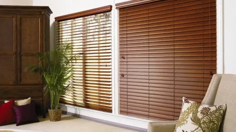 Renueva tu hogar con persianas venecianas versátiles y elegantes