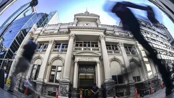 La deuda pública ascendió al nivel más alto de los últimos quince años