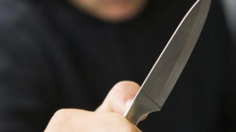 Feroz ataque con un cuchillo a un alumno de 15 años: se resistió a un robo y lo apuñalaron