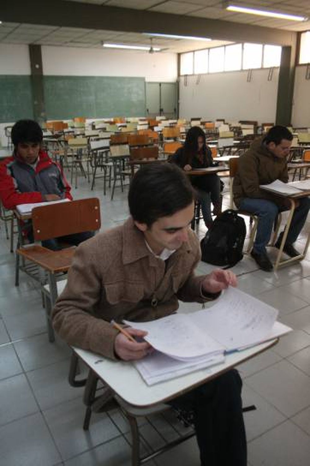 Con Lama paralizado, estudiantes avanzados retoman sus estudios