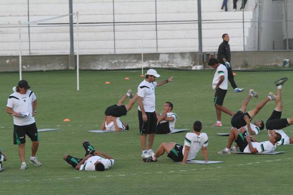 Rubén Forestello insiste con cambiar los volantes por afuera