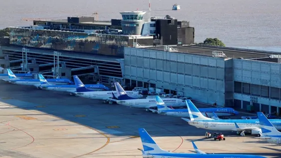 Aprobaron el nuevo impuesto para comprar pasajes de avión