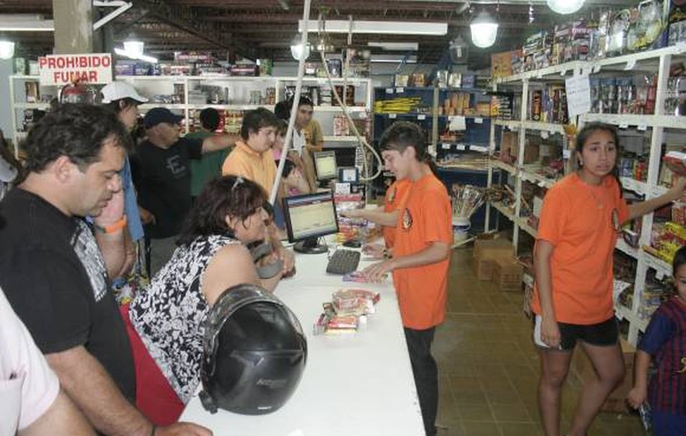 Pirotecnia: los clientes se  gastan más de 500 pesos