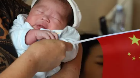 Cambios en China: anuncian medidas para alentar a las familias a tener más hijos