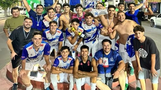 Alegría. Caucete se vistió de fiesta con la conquista de la UDC en la Copa de Clubes Campeones.