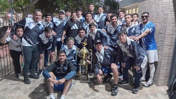 Listos. Los integrantes de la Selección albardonera entrenarán en el Polideportivo y el martes viajarán a Mendoza.