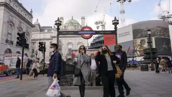 Londres cancela las celebraciones públicas de Año Nuevo por el rebrote