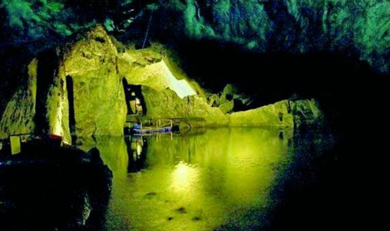 Buceo entre las galerías de una exmina de plata en Suecia