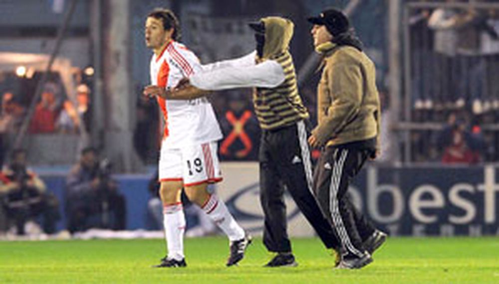 A River le piratearon el alma