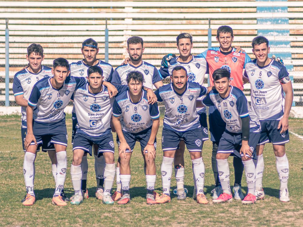 La Selección sanjuanina volvió de Albardón celebrando que había clasificado, pero con el paso de las horas todo cambió. Fotos: gentileza Charly Domínguez.