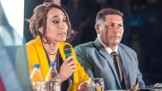 Rosas sobre el aumento de su planta política: “Es una reestructuración”