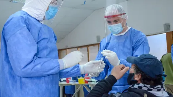 Salud apuntó nuevamente a la responsabilidad de la gente en medio de la escalada de casos