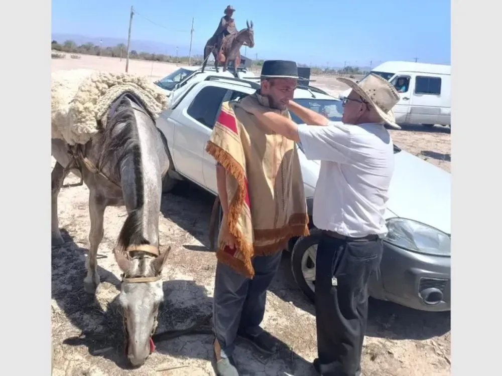 DEVOCIÓN. El Centro Evangelizador Santo Cura Brochero realizó una cabalgata el domingo pasado.