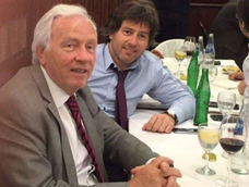 Carlos y Juan Bautista Mahiques. Foto: Revista Noticias.- Carlos y Juan Bautista Mahiques. Foto: Revista Noticias.-