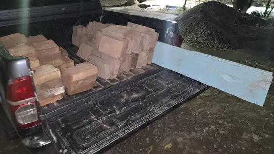 Tras varios allanamientos recuperaron materiales de construcción robados y otros objetos con pedido de secuestro