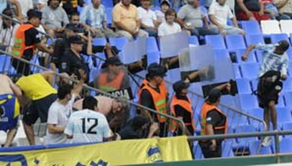 Sin Mauro Martín ni Di Zeo, pero con drogas, alcohol y armas blancas