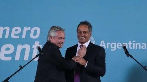 Alberto pide “unidad” en la jura del ministro Scioli