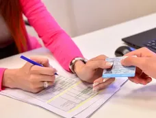 EMICAR actualizó sus tarifas tras estar congeladas un año: obtener una licencia de cero vale poco más de $70.000 EMICAR actualizó sus tarifas tras estar congeladas un año: obtener una licencia de cero vale poco más de $70.000