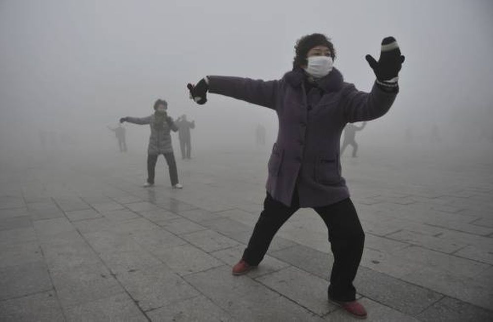 La contaminación deja casi paralizada a China