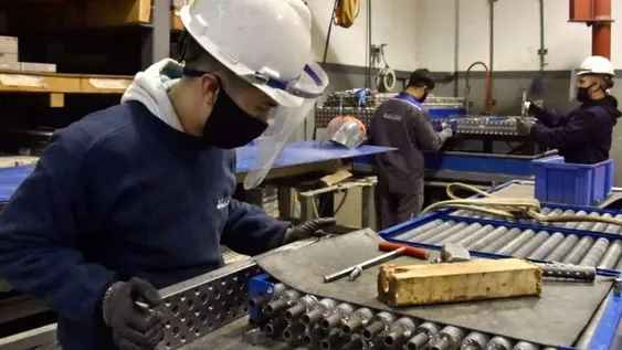 El Indec informó que el Índice de salarios aumentó el 4,8% durante junio