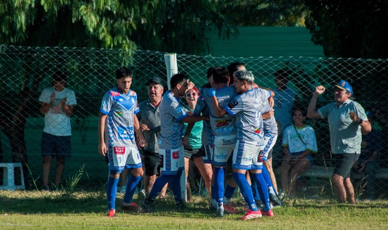 Adentro. Del Carril se medirá con Arbol Verde de Jáchal en los Cuartos de Final de la Copa de Campeones.