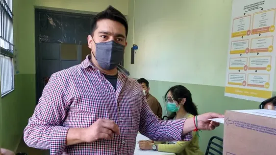 Jurado: “Les pedimos a todos controlar que estén las 5 listas en el cuarto oscuro”