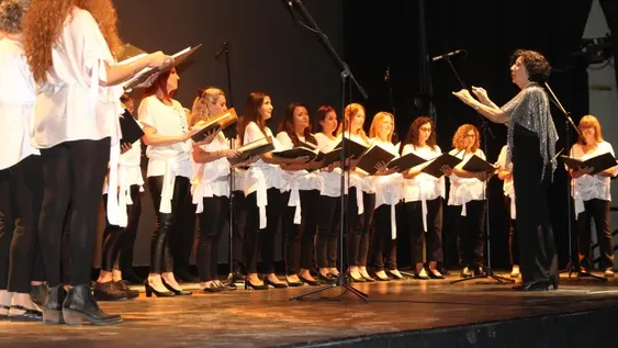 Voces de ayer y hoy, unidas para celebrar