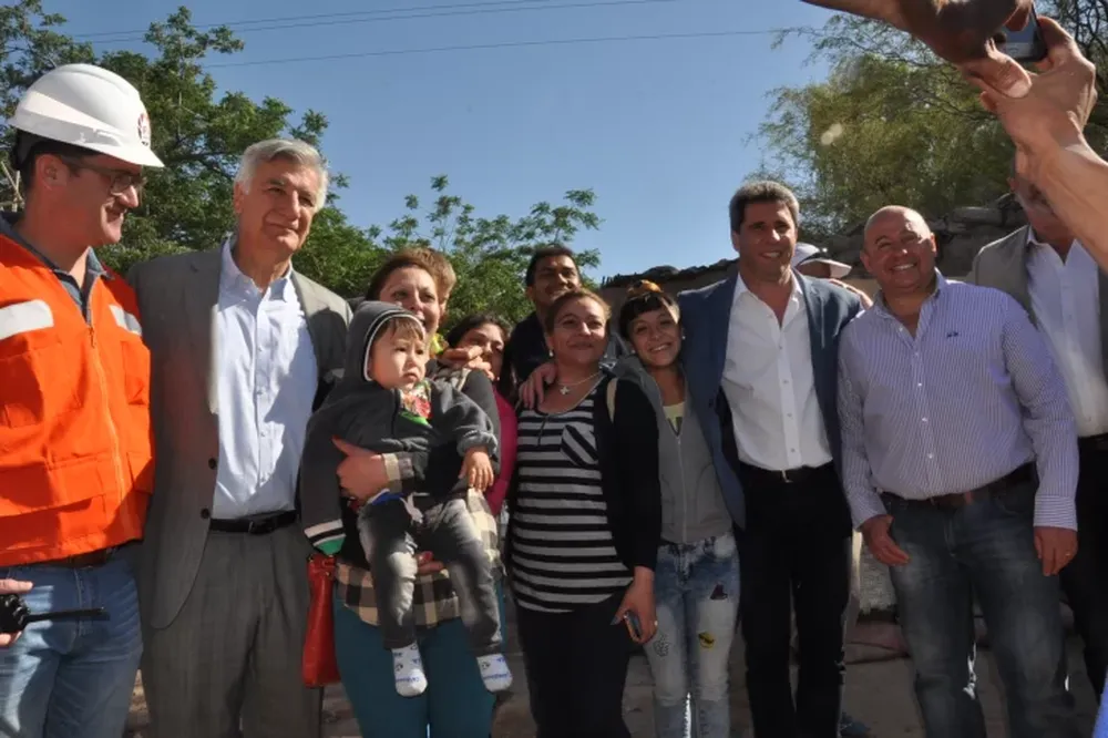 [FOTOS] Hasta el clima ayudó para disfrutar del locro y la música en el Predio Costanera