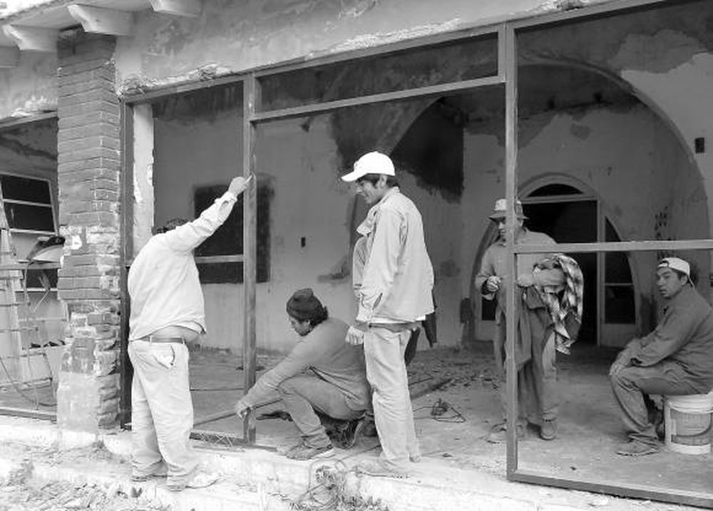 Los 120 constructores que se  unieron para ganar más obras