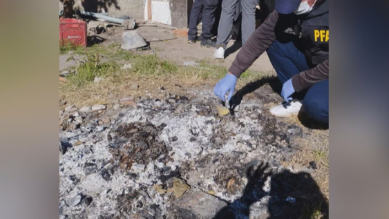 clinica trucha de gonzalez catan: durante un allanamiento encontraron documentos quemados